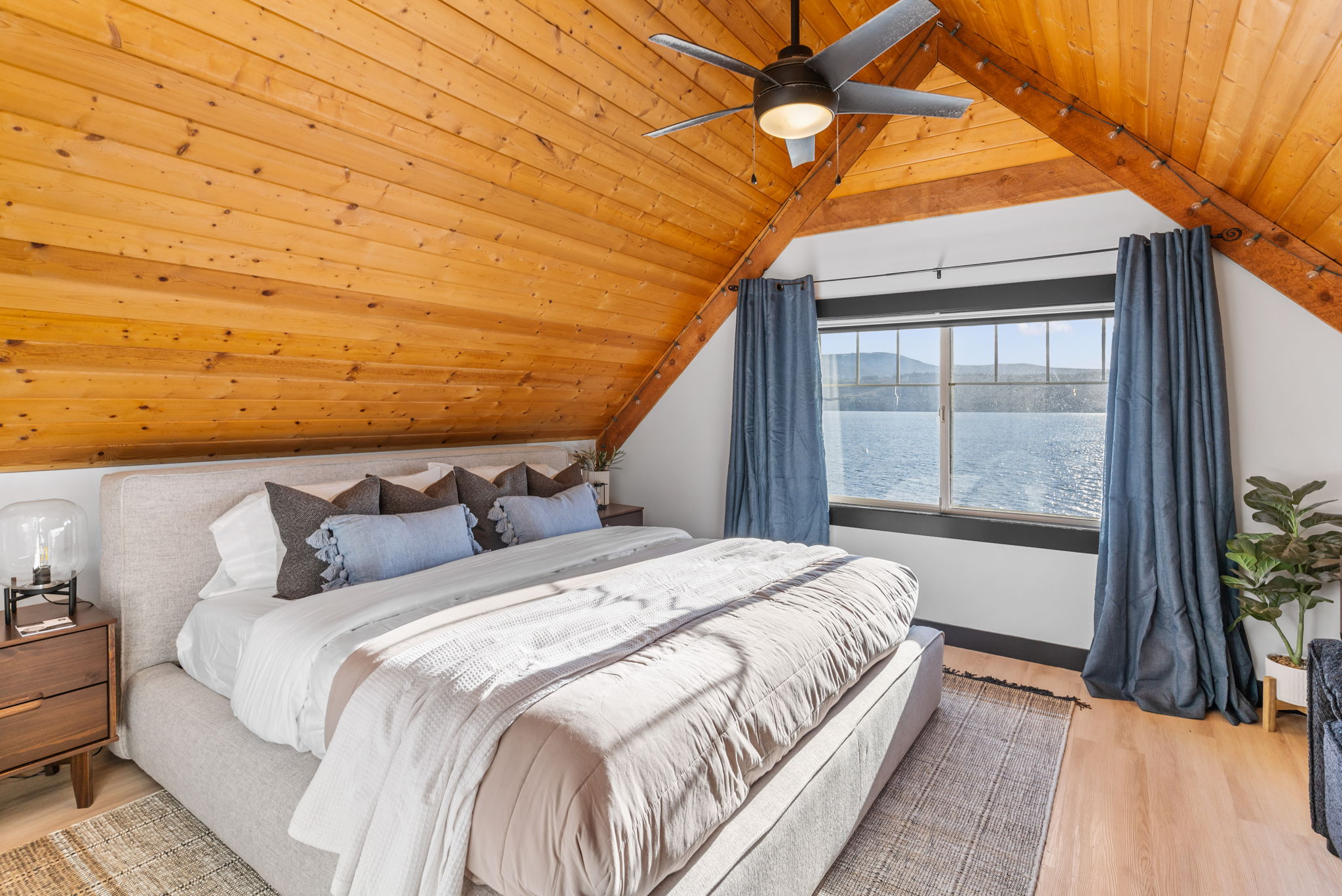 14-web-or-mls-4215 Westside Rd (19)