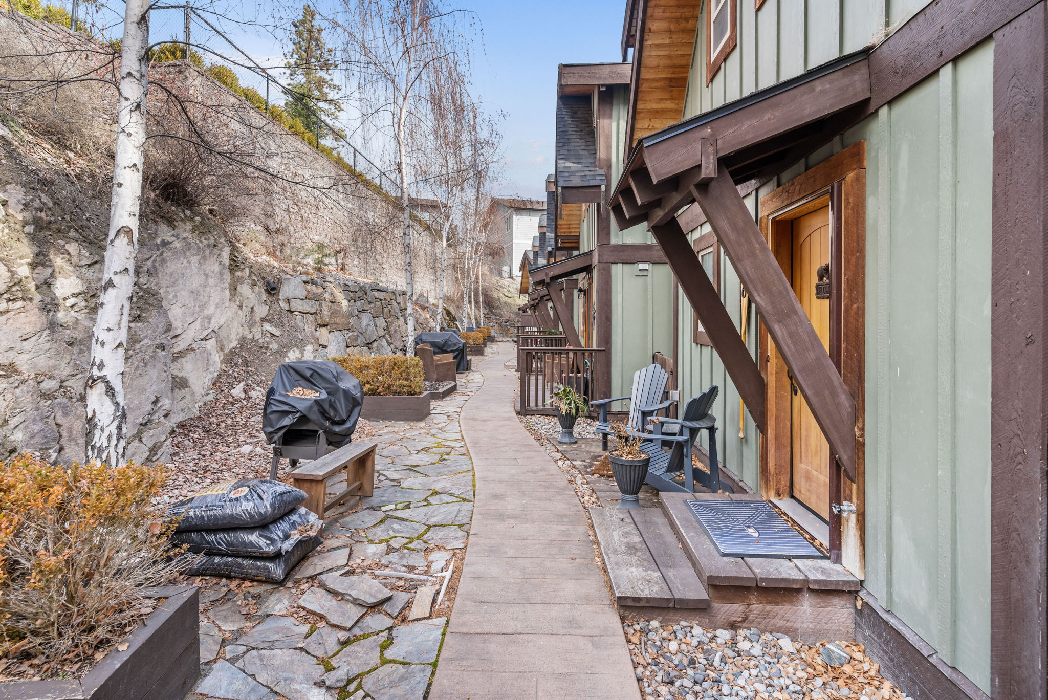 2-web-or-mls-4215 Westside Rd (2)