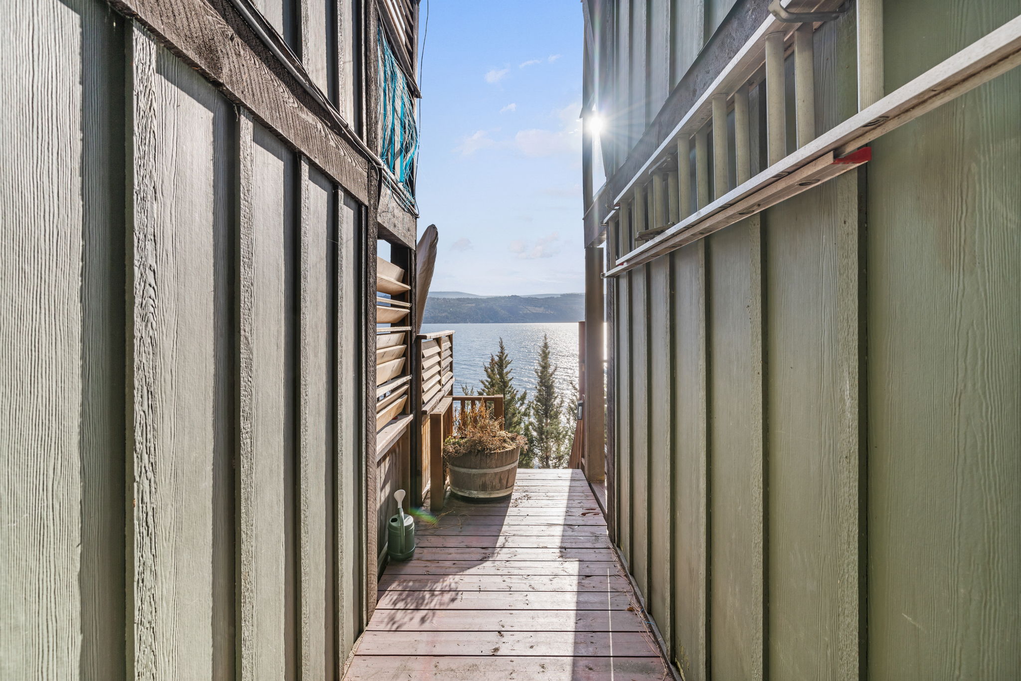 26-web-or-mls-4215 Westside Rd (39)